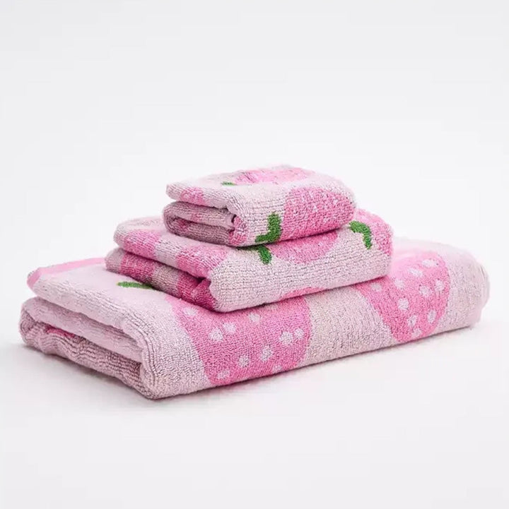 Strawberry Pattern Towels