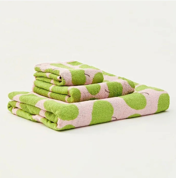 Apple Pattern Towels