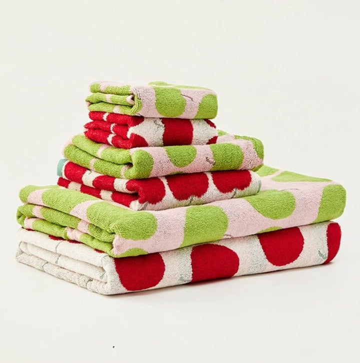 Apple Pattern Towels