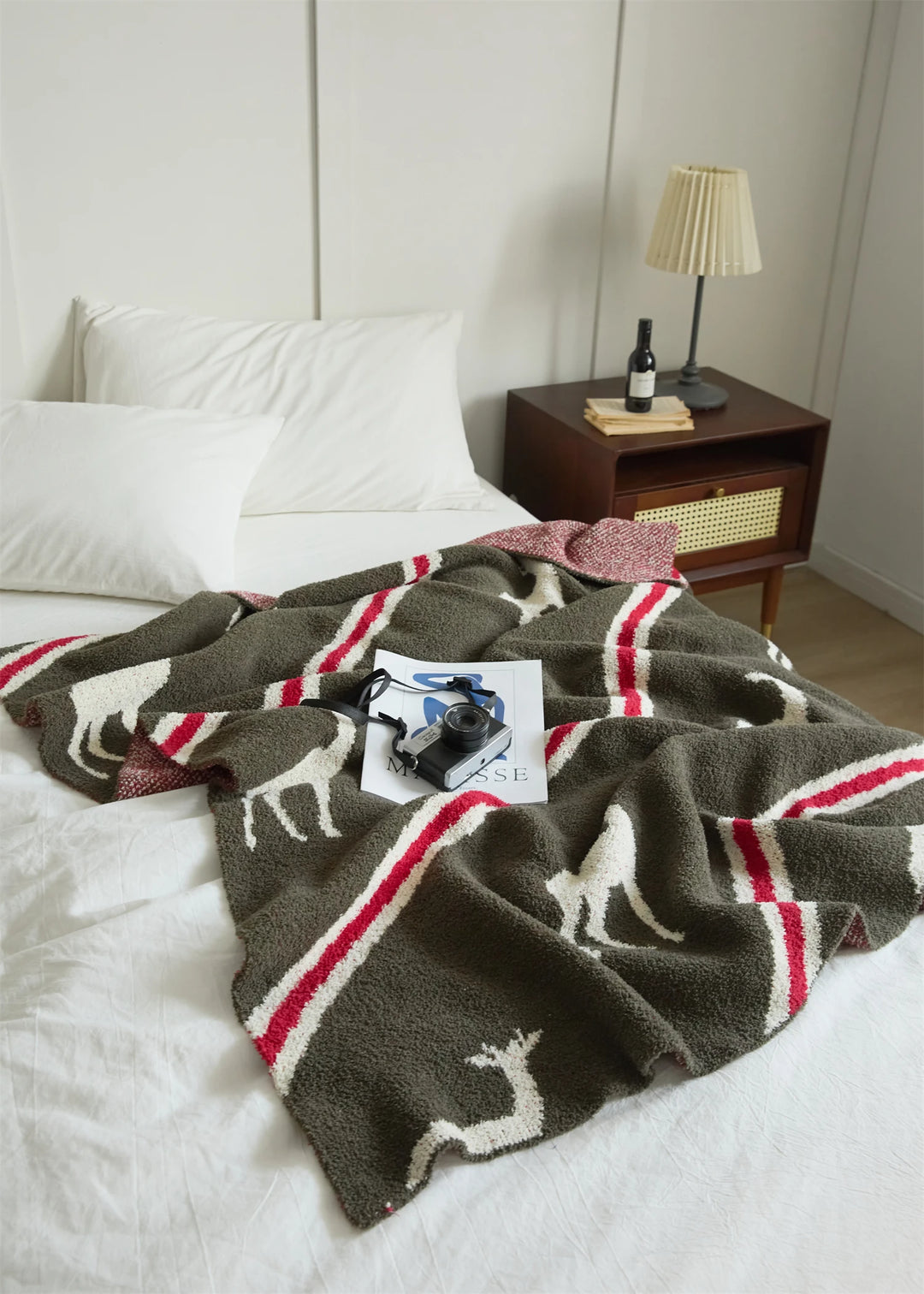 Deer Stripe Pattern Blanket