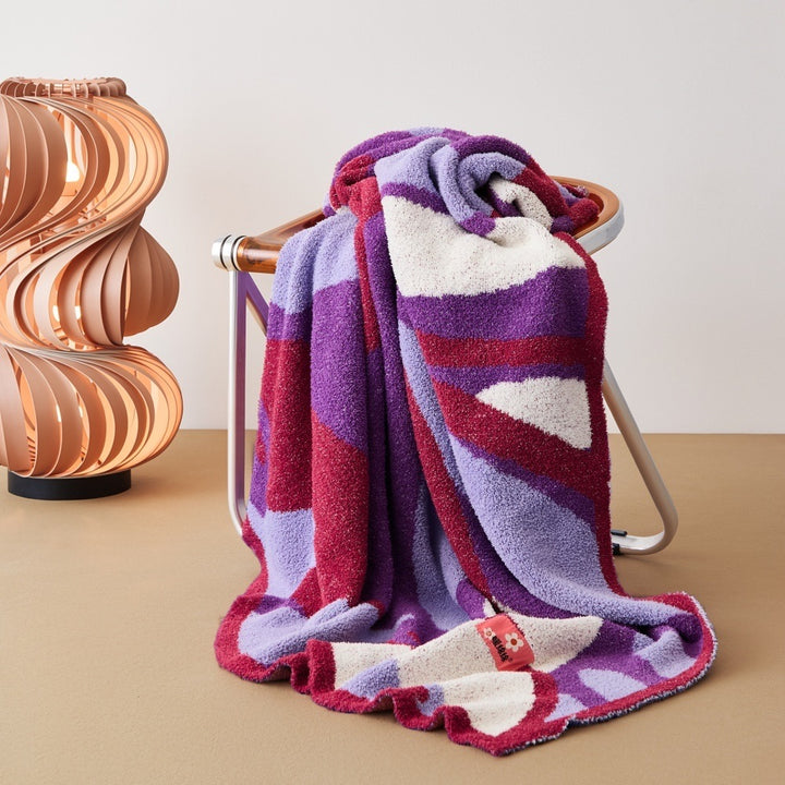 Apple & Leaf Throw Blanket