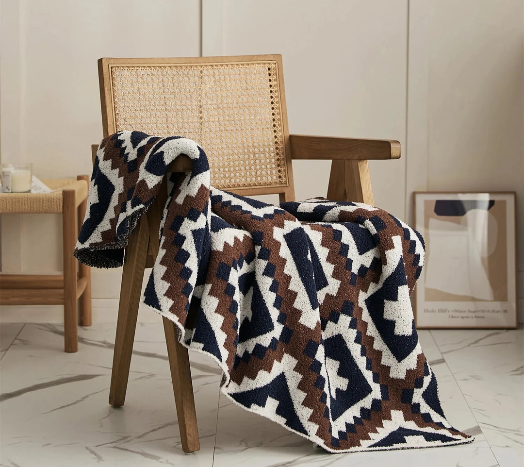 Geometric Quilt Blanket | Cozy Quilt Blanket | itsdecorszn