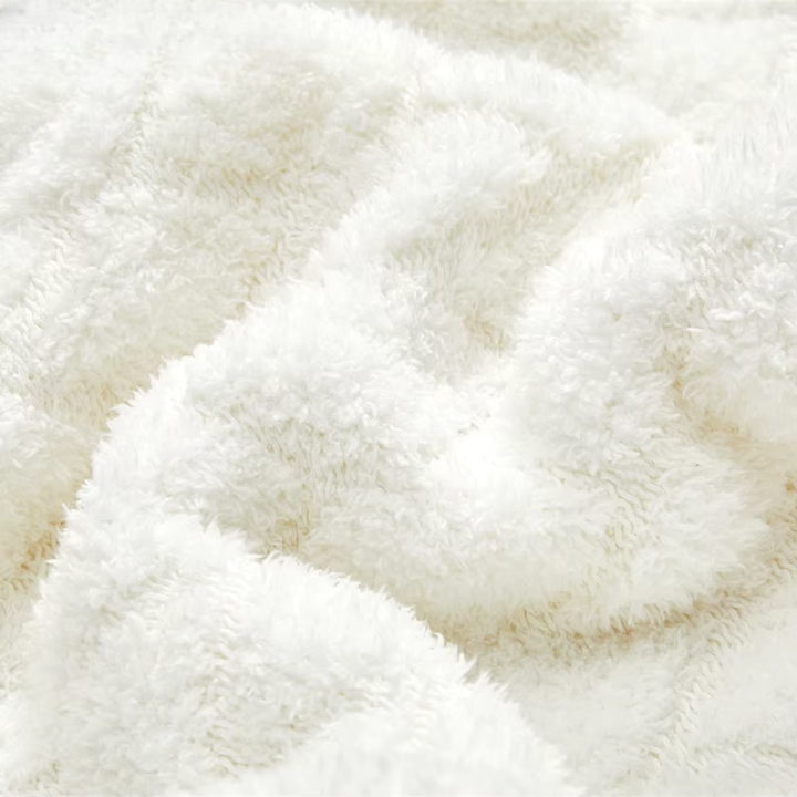 White Rhombus Pattern Blanket