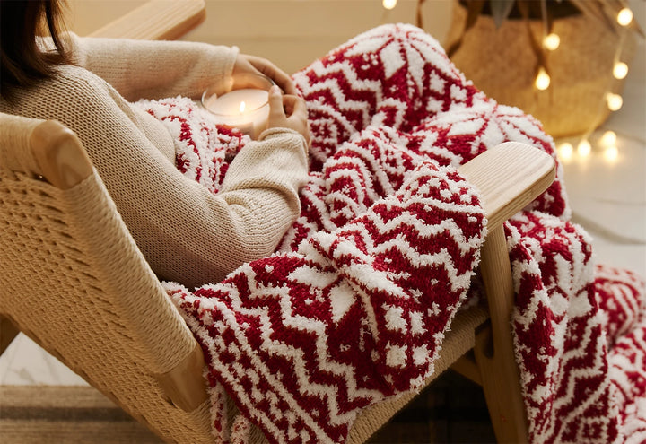 Winter Wonderland Knit Throw Blanket with Fringes