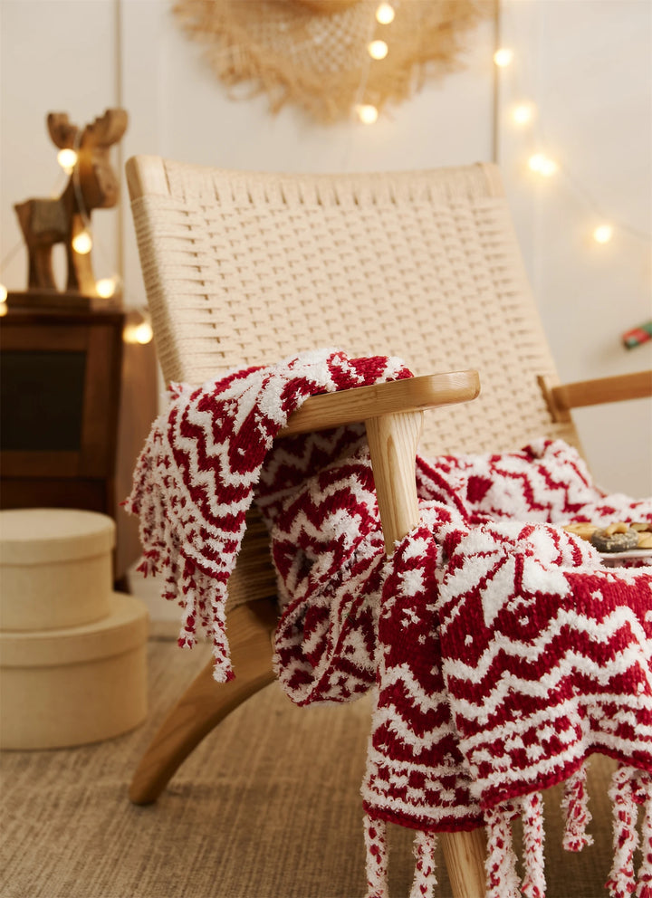 Winter Wonderland Knit Throw Blanket with Fringes