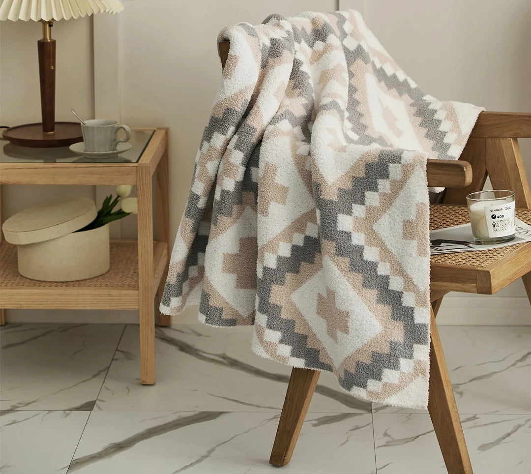 Geometric Quilt Blanket | Cozy Quilt Blanket | itsdecorszn