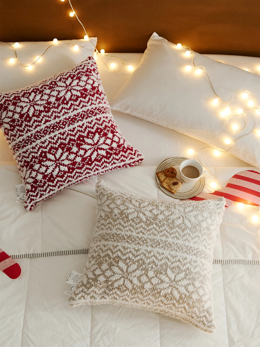 Winter Wonderland Knit Pillow Cover