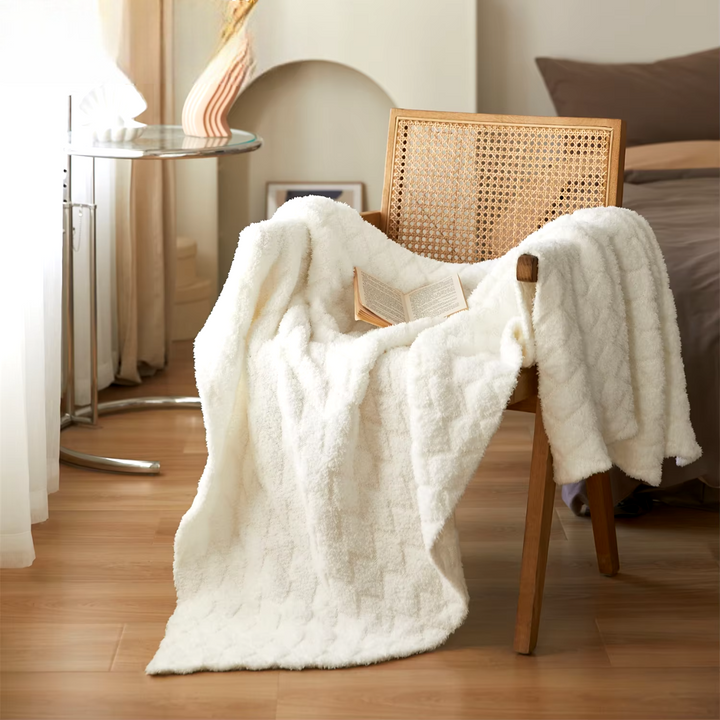 White Rhombus Pattern Blanket