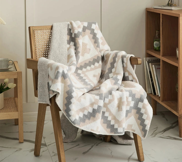 Geometric Quilt Blanket | Cozy Quilt Blanket | itsdecorszn