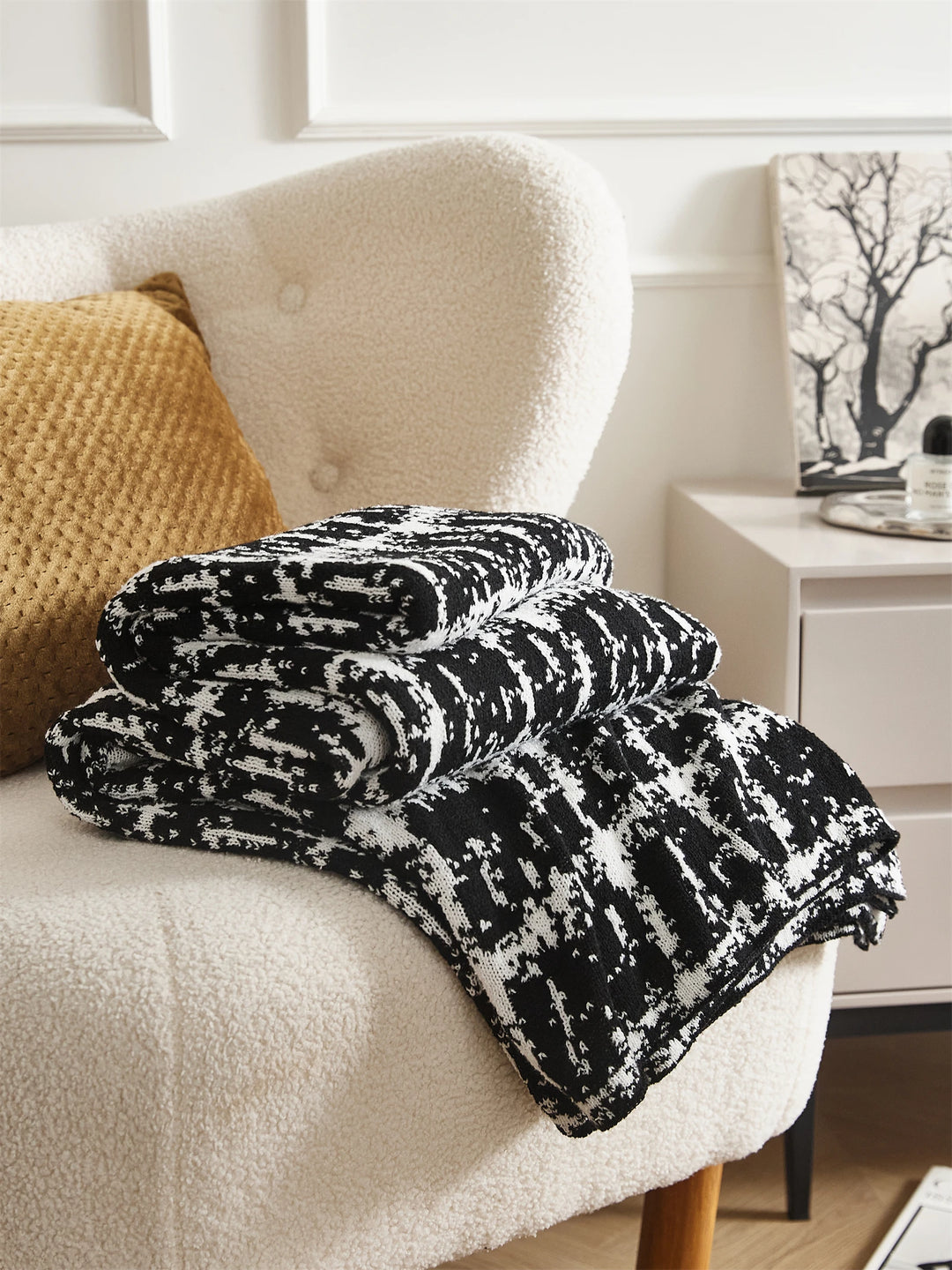 Knitted Abstract Blanket + Pillows