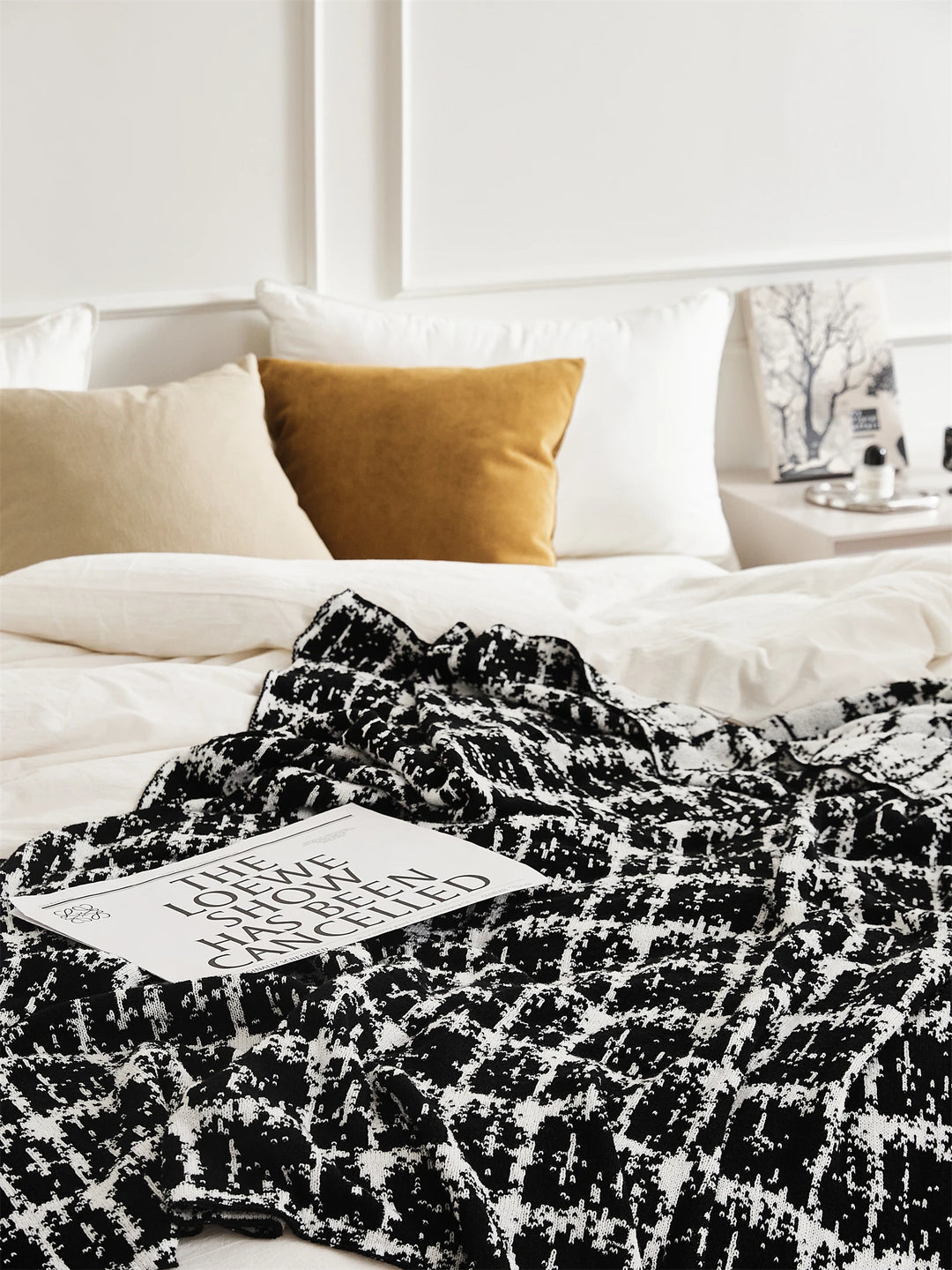 Knitted Abstract Blanket + Pillows