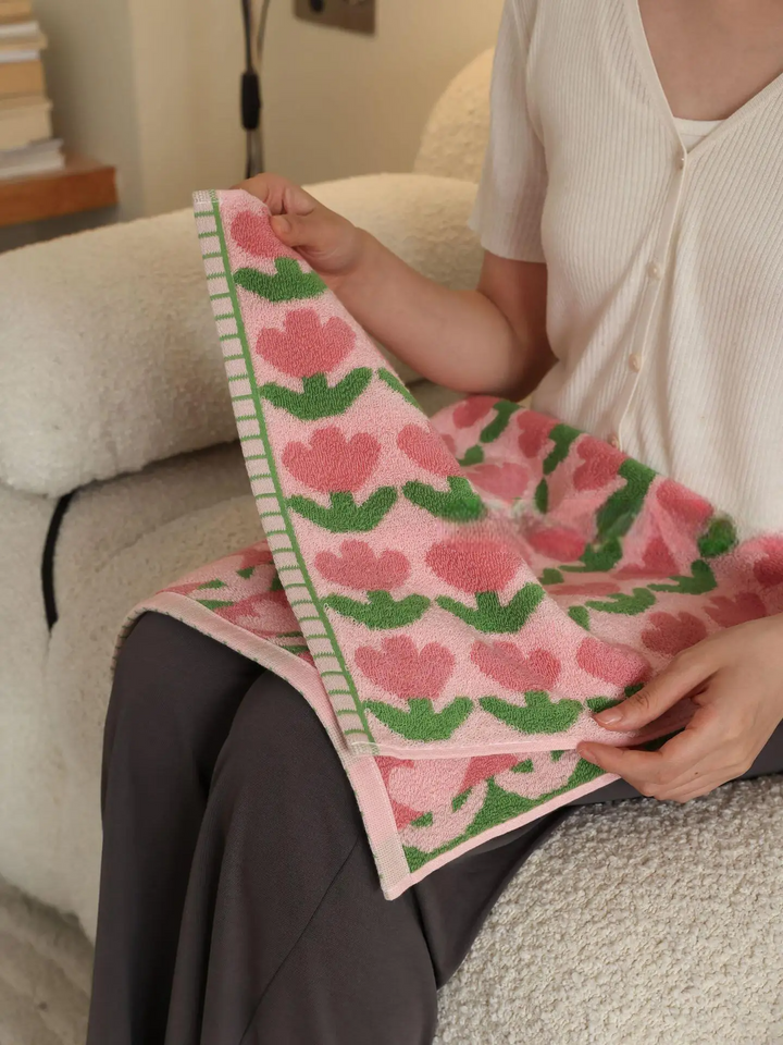 Tulip Pattern Towels