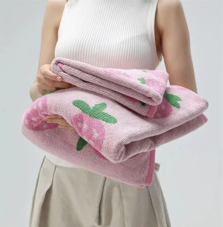 Strawberry Pattern Towels