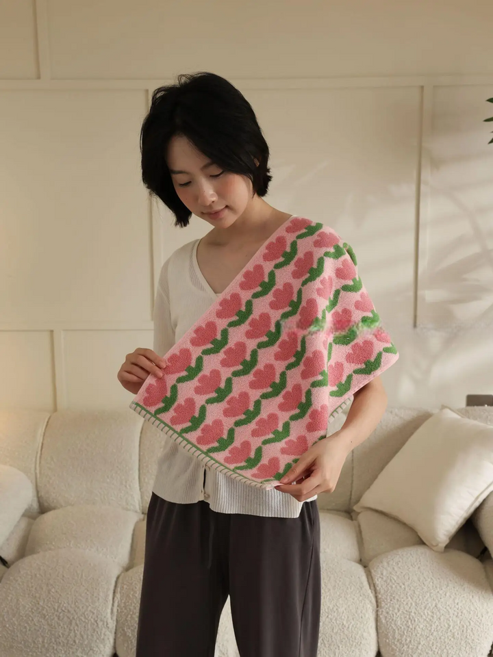 Tulip Pattern Towels