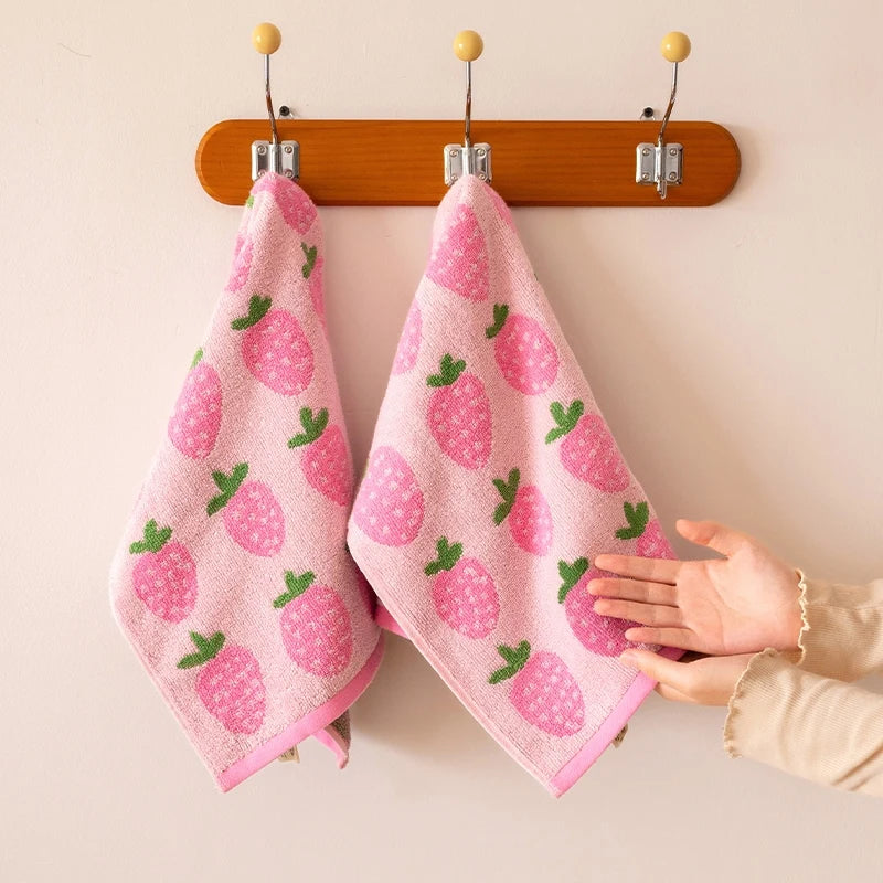 Strawberry Pattern Towels