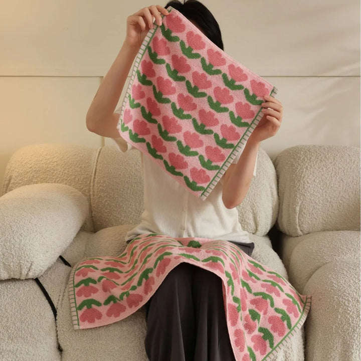 Tulip Pattern Towels