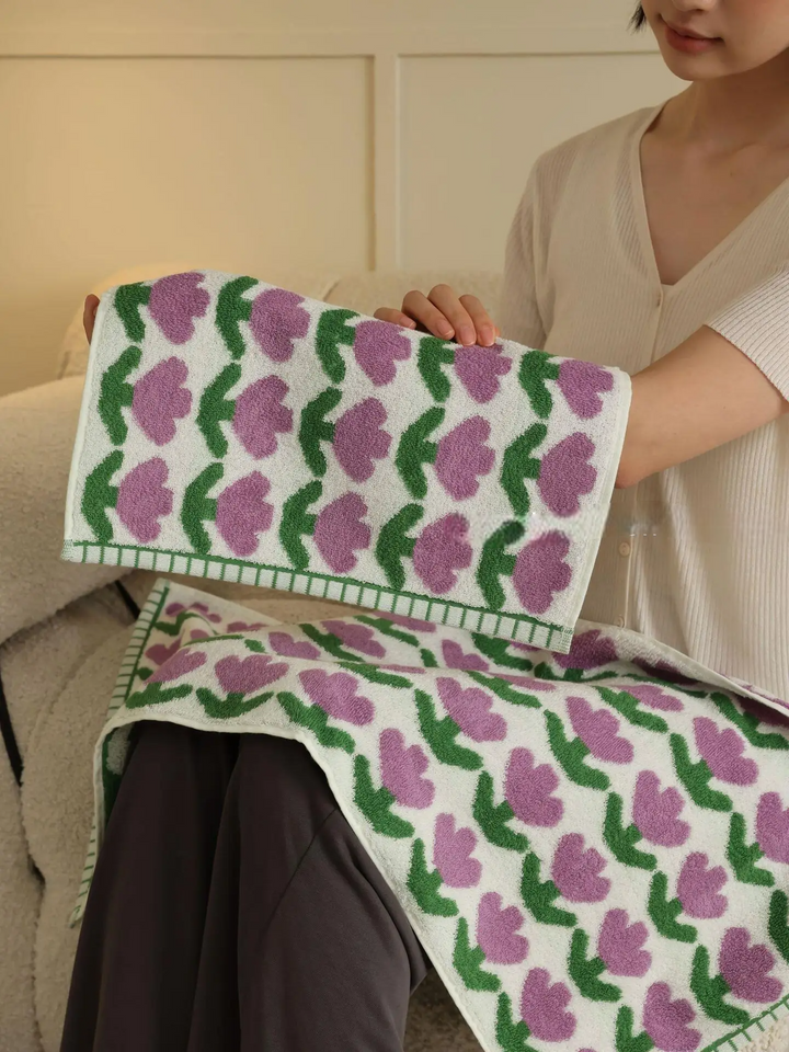 Tulip Pattern Towels