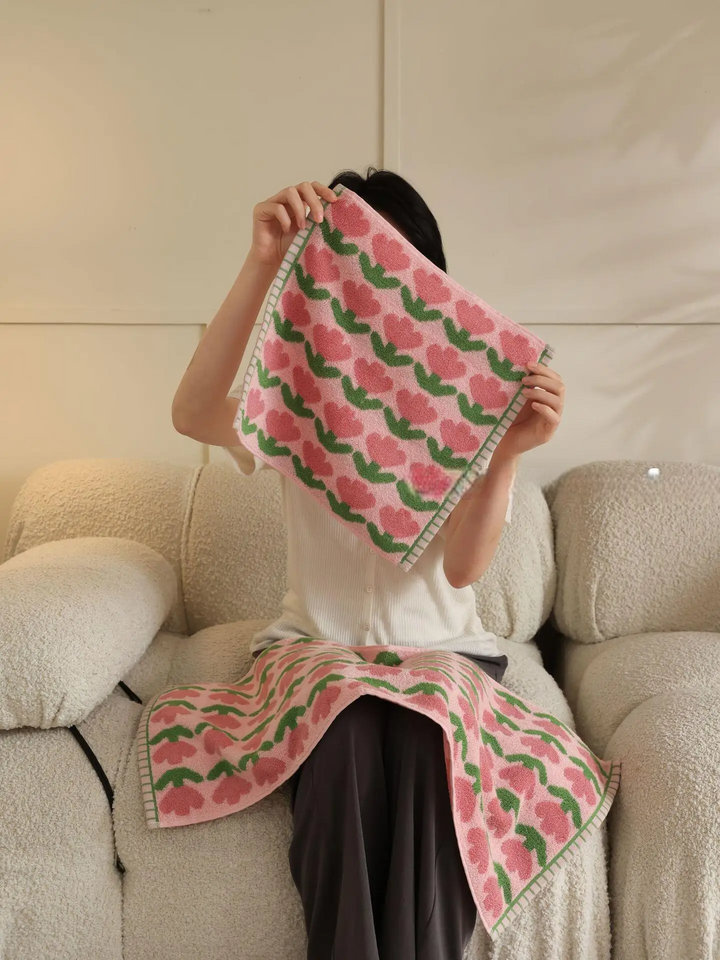 Tulip Pattern Towels
