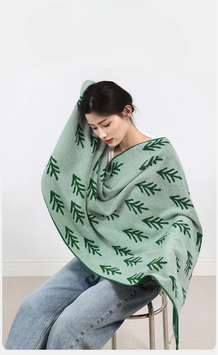 Green Pine Leaves Towels