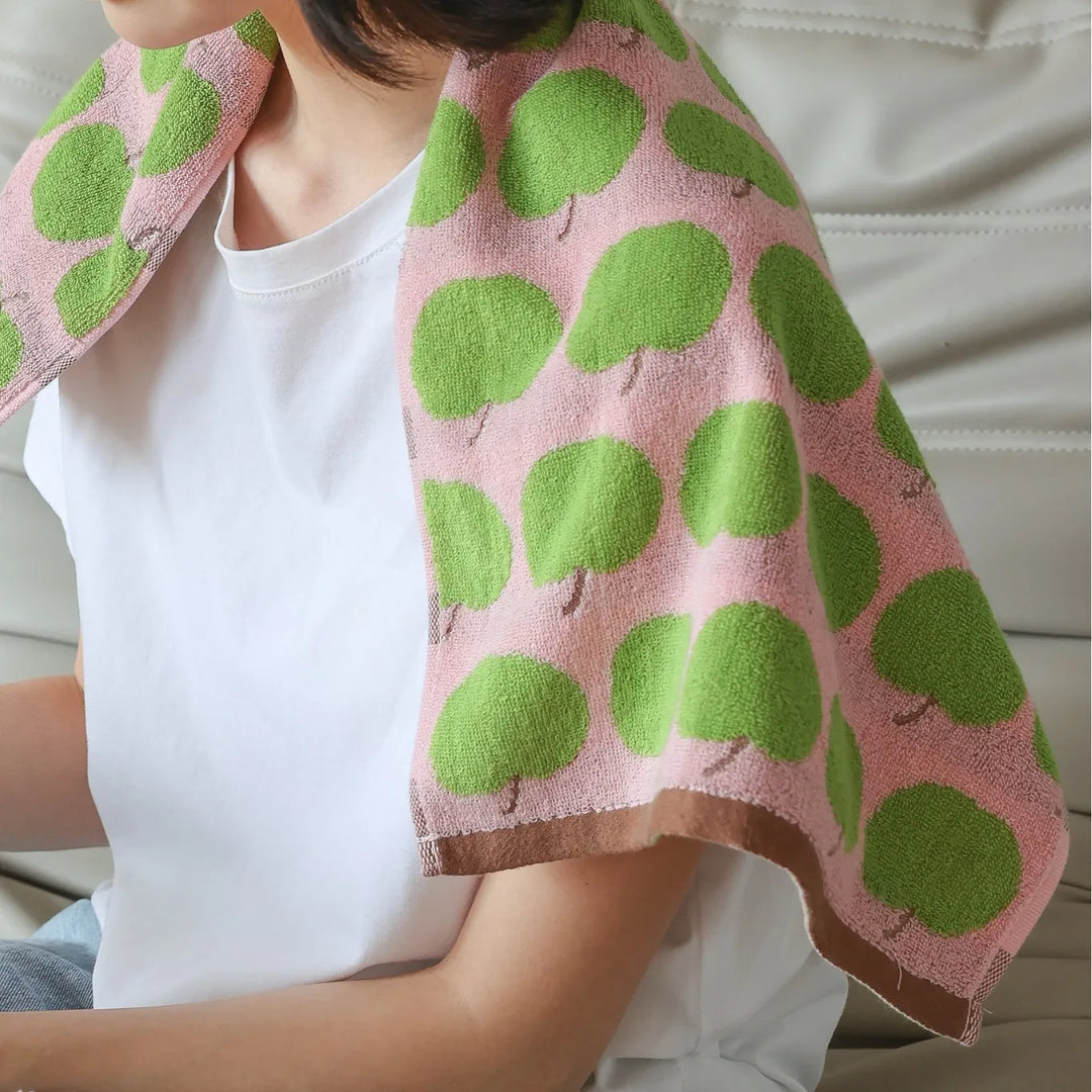 Apple Pattern Towels