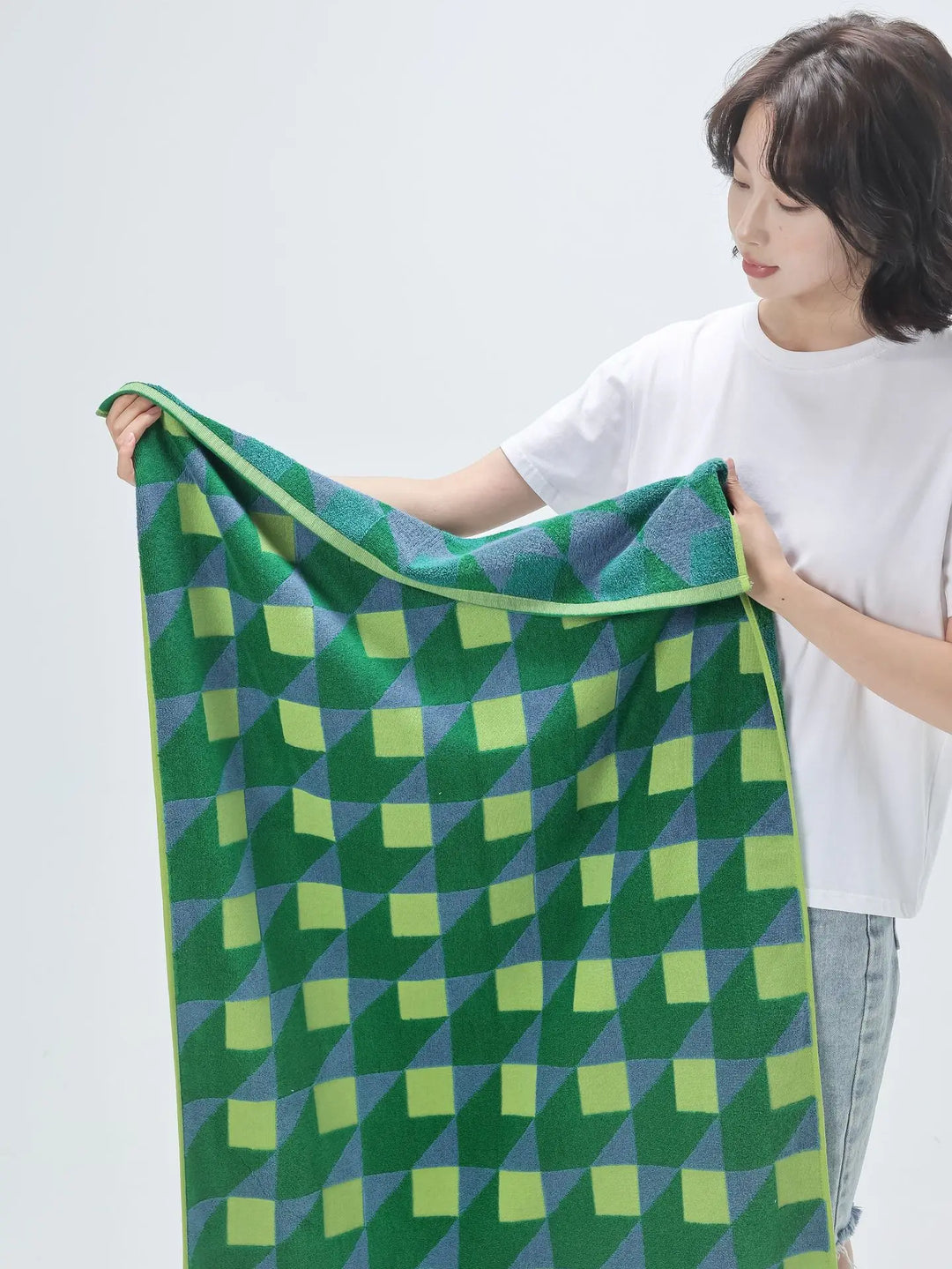 3D Cube Pattern Towels