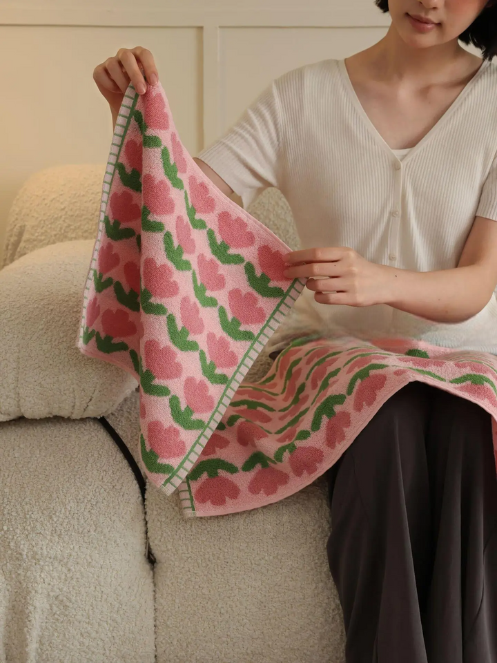 Tulip Pattern Towels