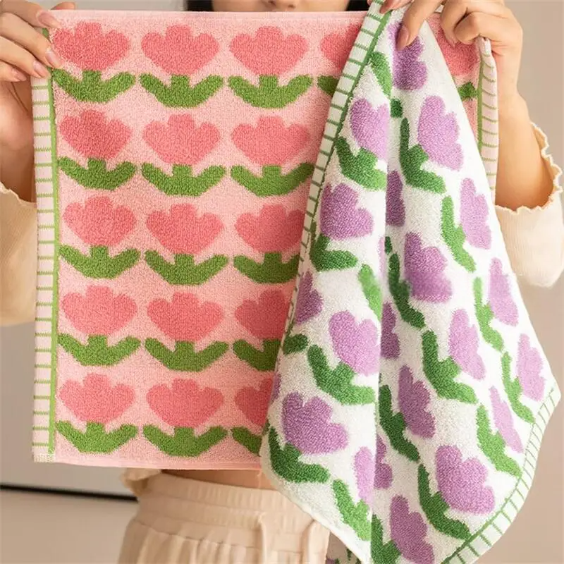 Tulip Pattern Towels