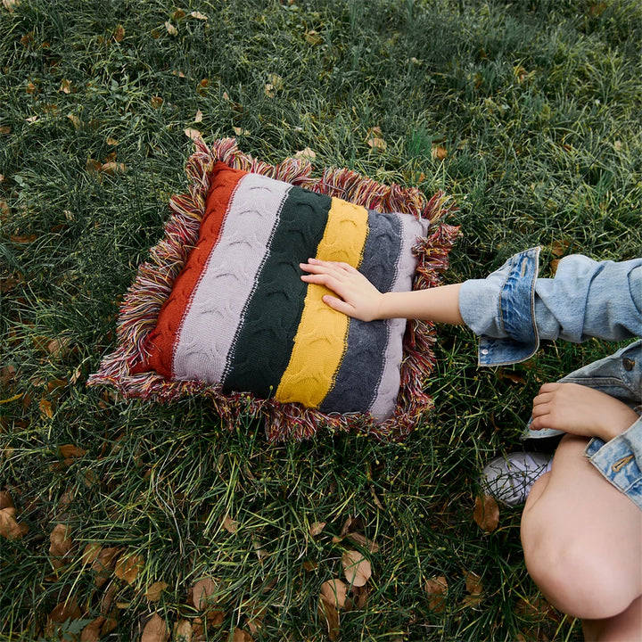 Crochet Contrast Color Blanket + Pillow