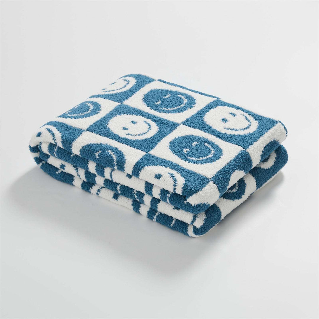 Checkerboard Smiling Blanket | Checkerboard Blanket | itsdecorszn