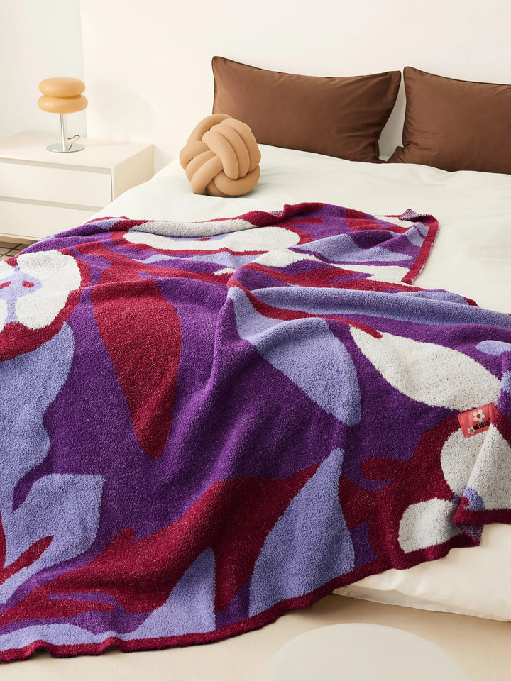 Apple & Leaf Throw Blanket