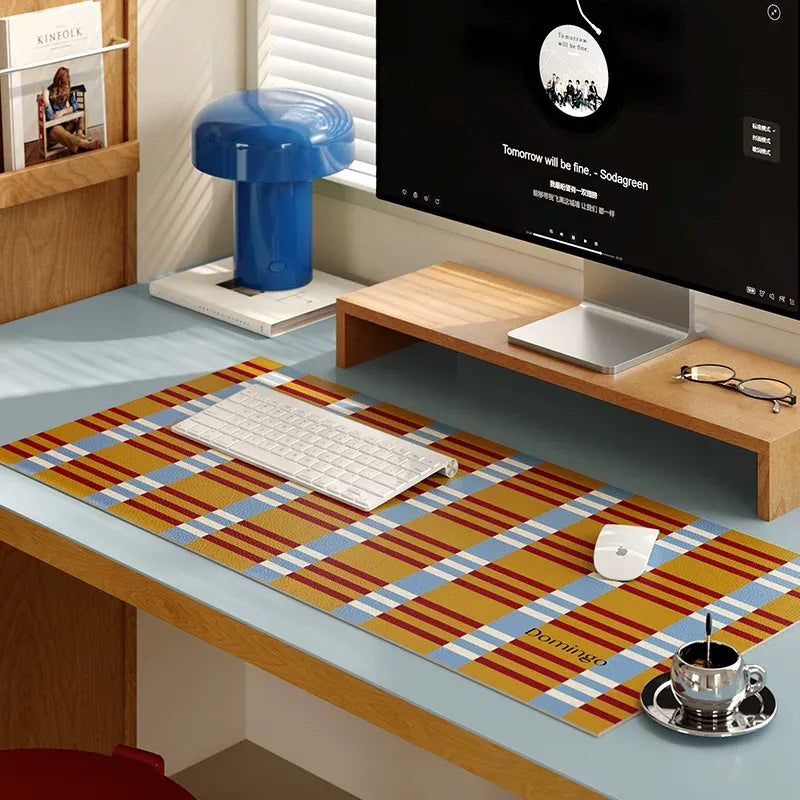 Orange &amp; Blue Color Jumping Desk Mat