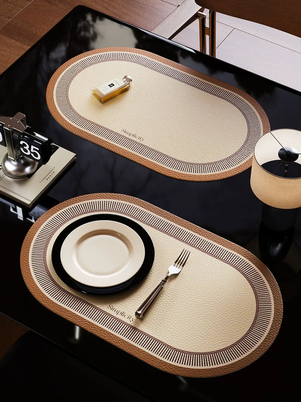 Simplicity Lined Placemats Set