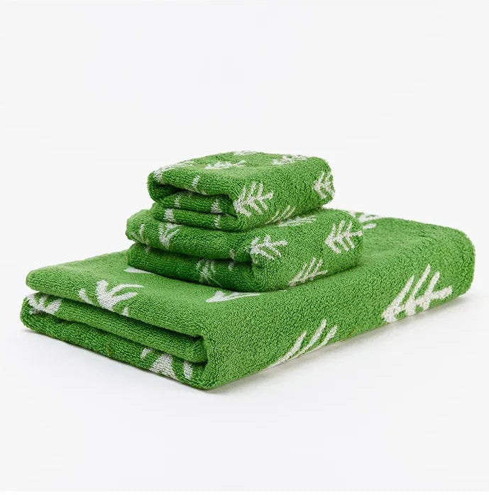 Green Pine Leaves Towels