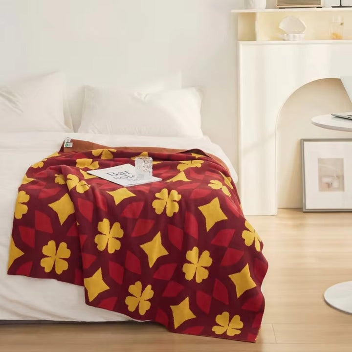 Clover & Star Pattern Blanket