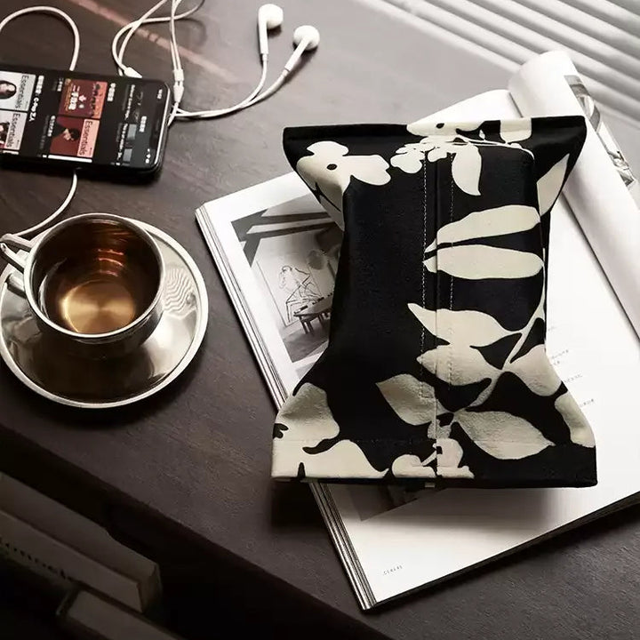 Black &amp; White Flower Contrast Tissue Cover