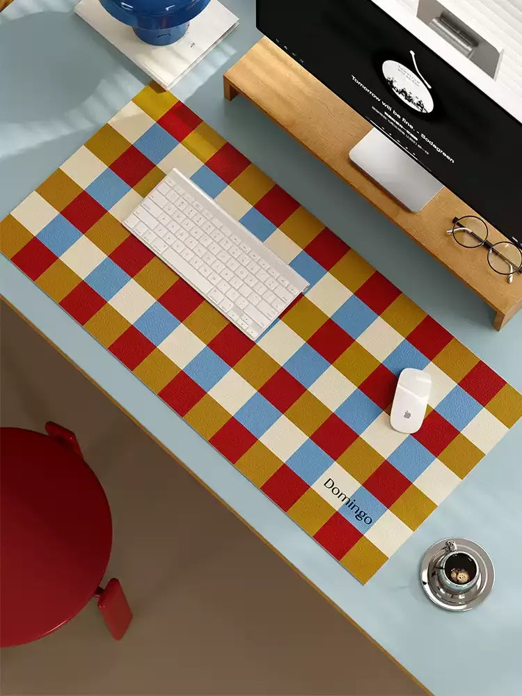 Red &amp; Green Grid Space Desk Mat