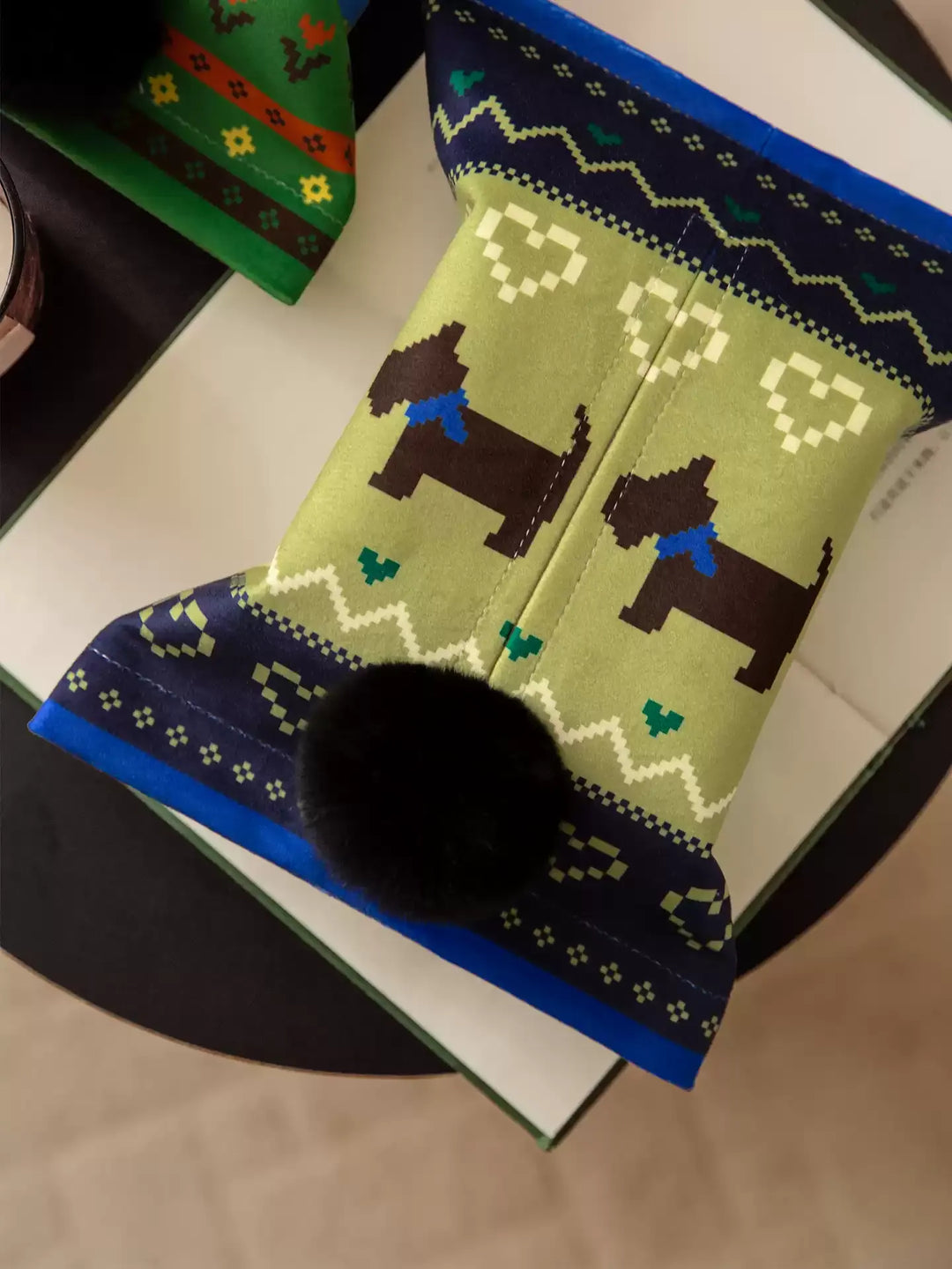 Winter Sweater Pattern Tissue Cover