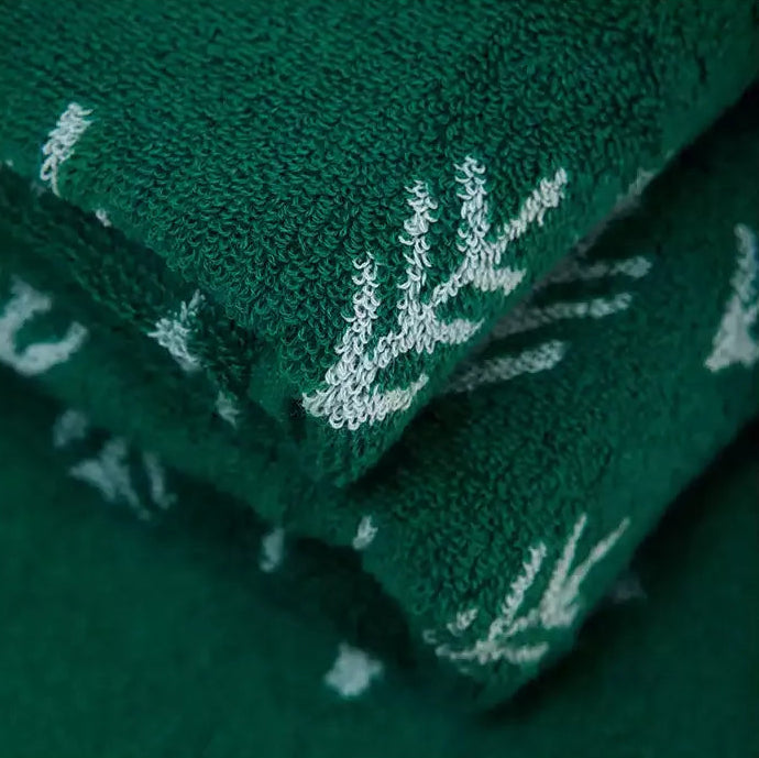 Green Pine Leaves Towels